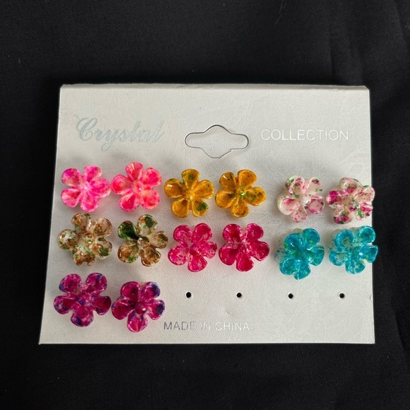 3 For $20! Vibrant Floral Earring Set - Picture 1 of 5